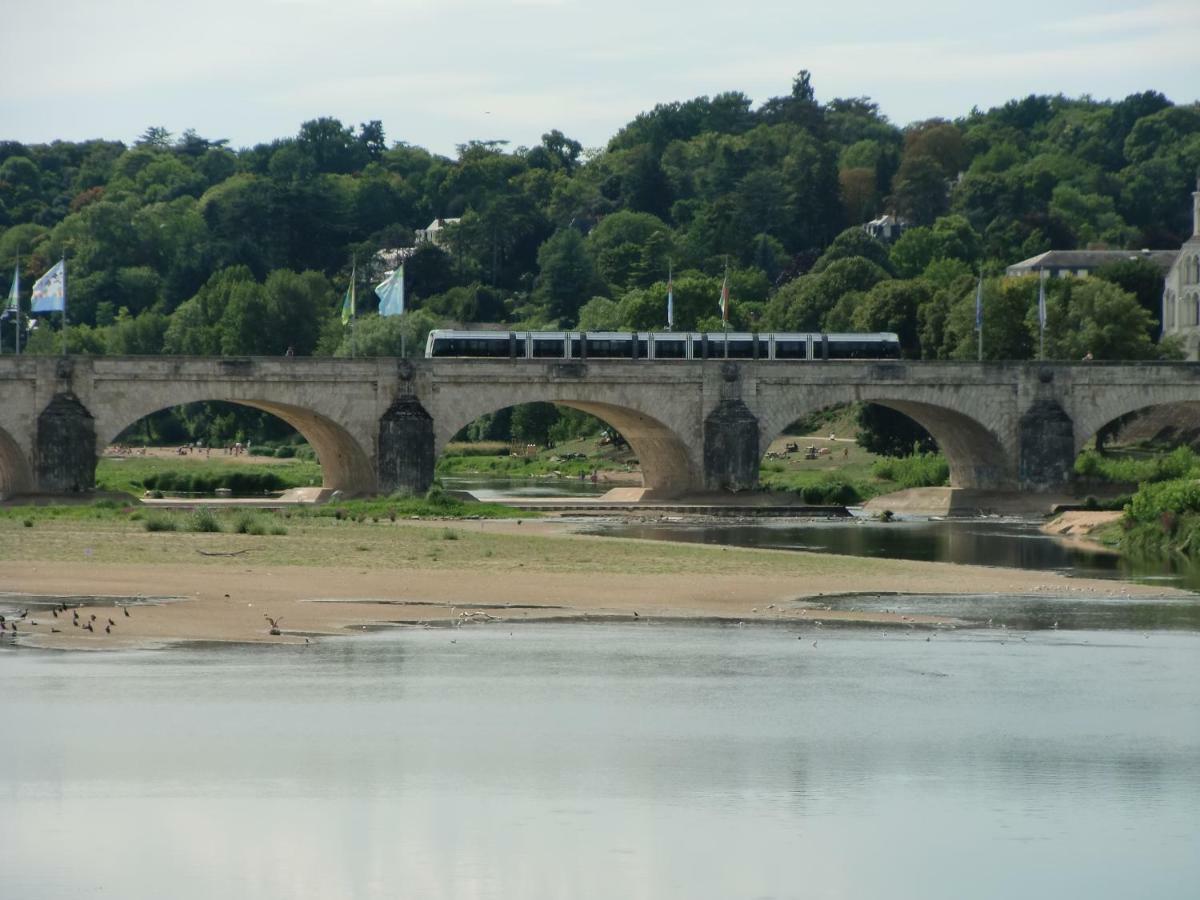 Git'Appart Au Bord De Loire Тур Екстер'єр фото